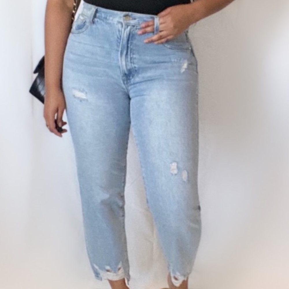 Hi - Rise Straight Jeans